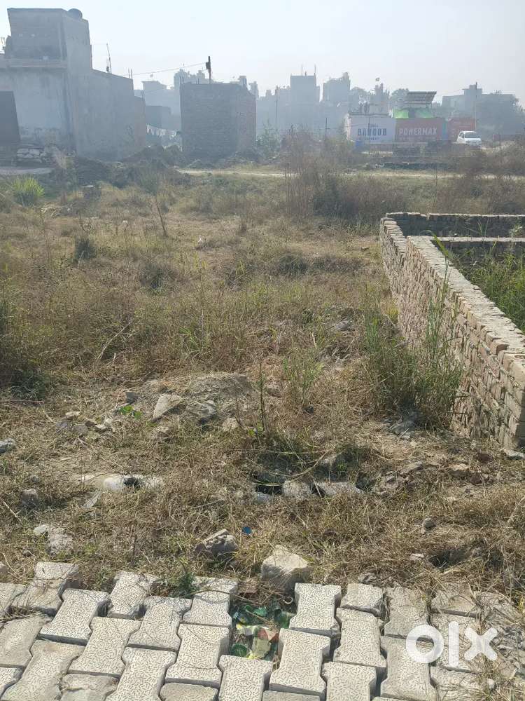 Arjent sale this plot
