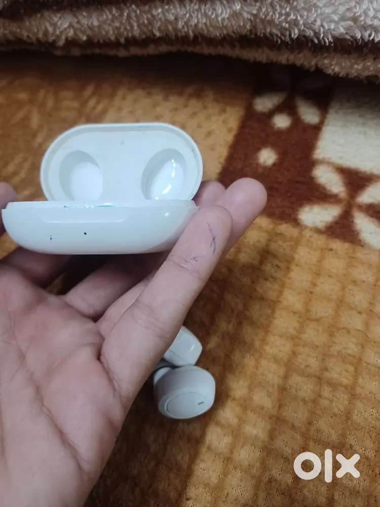 MUSIC:- OPPO ENCO W11 EARBUDS