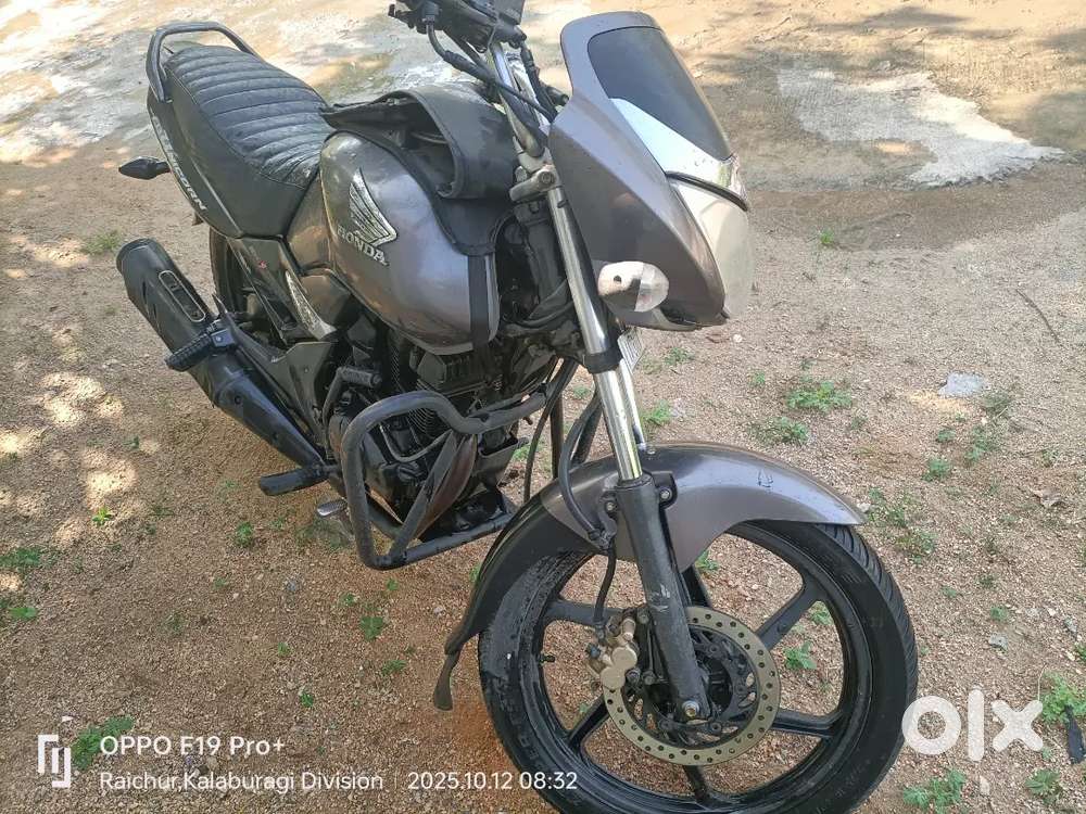 Well mentain wehical 2017 model 1st owner good condition