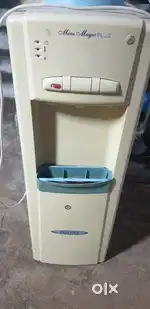 Voltas water dispensar