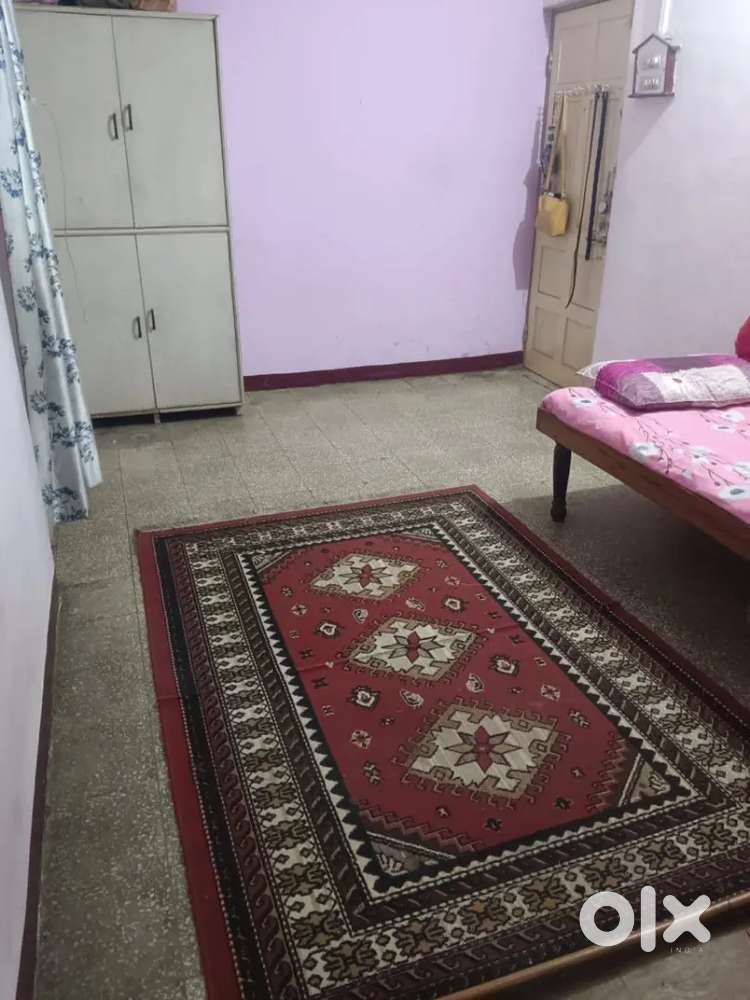 1 Female roommates Required