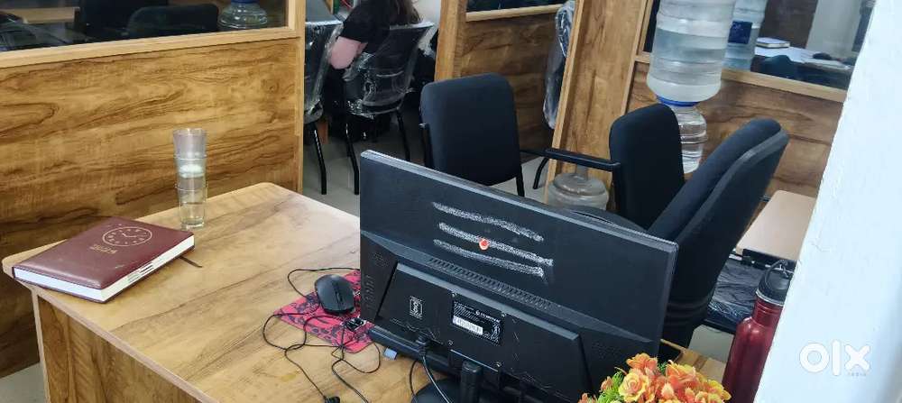 Super work Happy family real estate