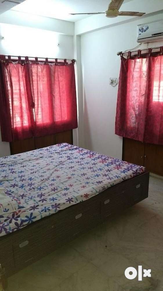 2BHK fully furnished flat opposite Acropolis mall