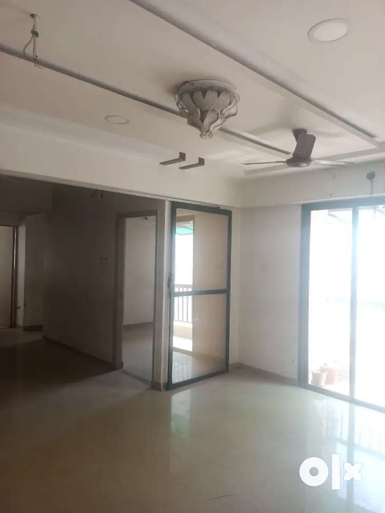 3BHK FLAT, Well Maintained