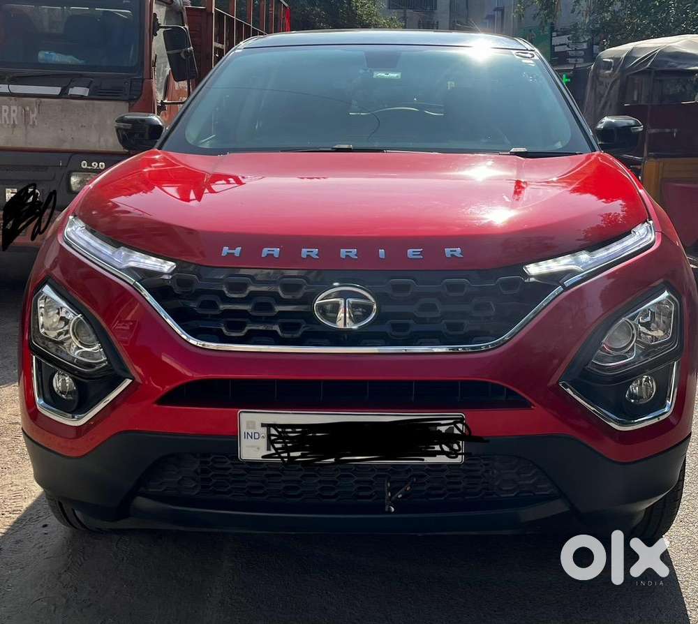 Tata Harrier automatic top model (XZA+), only 17000 driven first owner