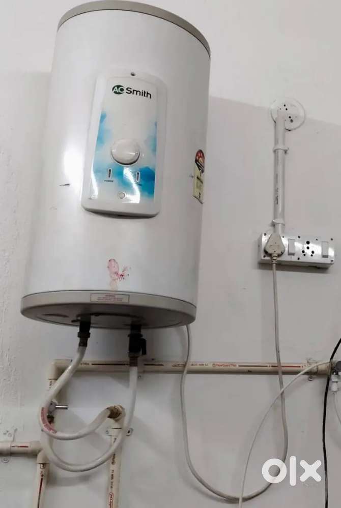 AO Smith 25ltr vertical Gyser