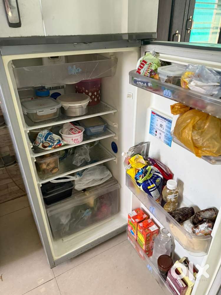 Whirlpool double door refrigerator- 5 Star Energy Rating