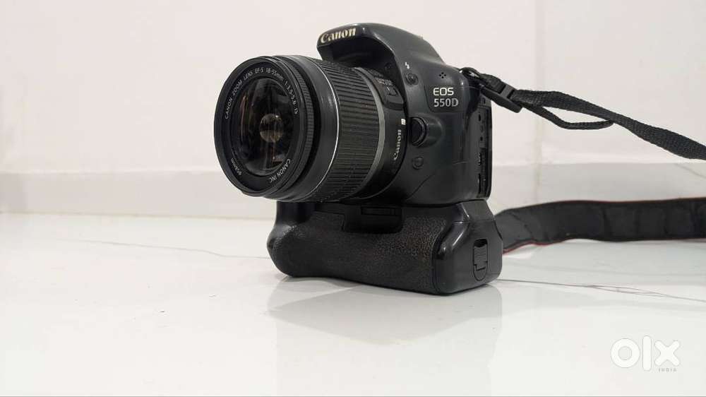 DSLR camera