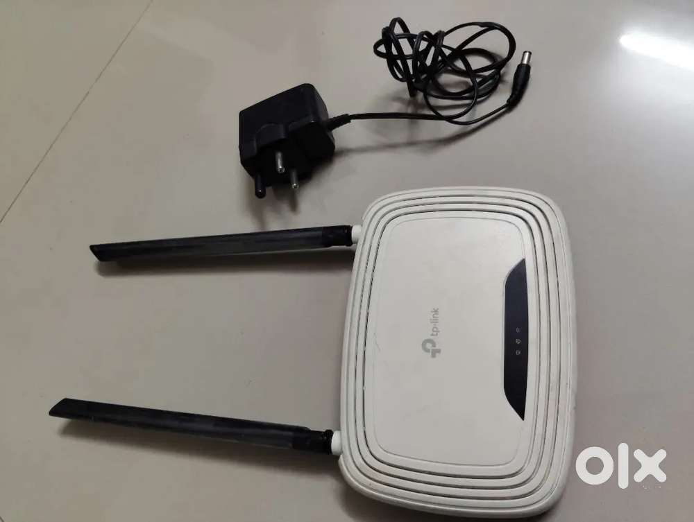 Wifi (Tp link) wireless with charger, power 9V