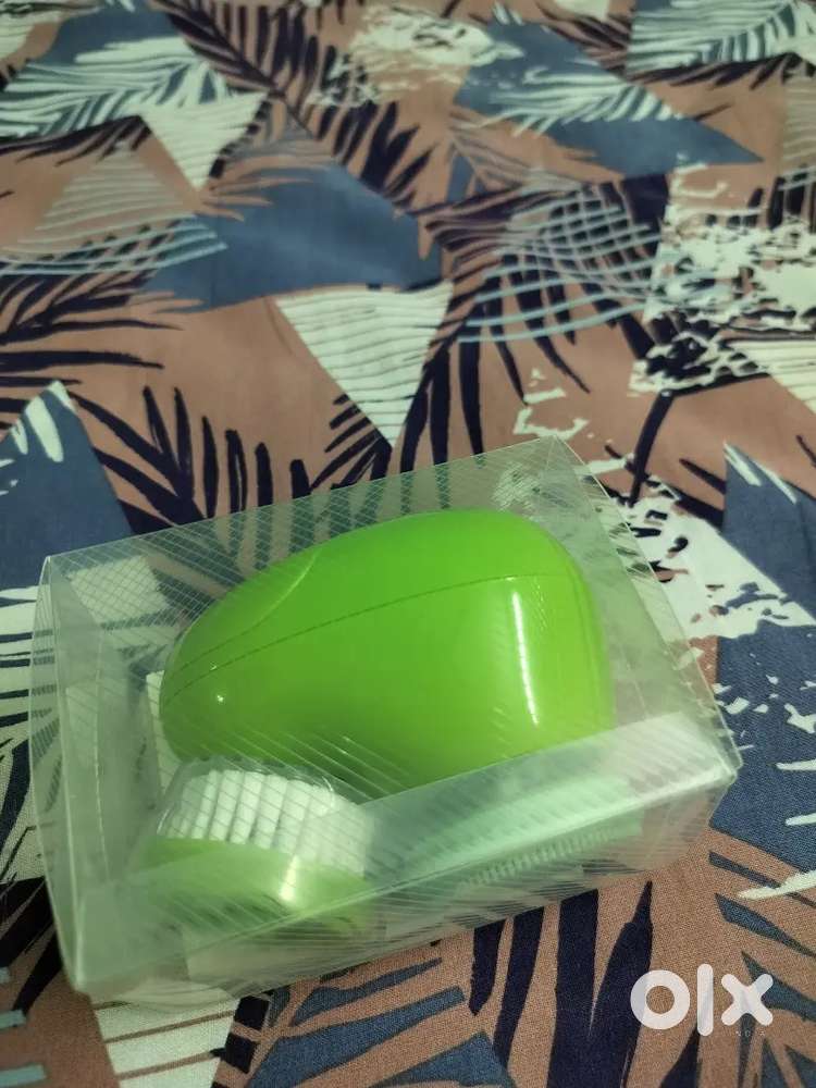 Face massager( brand new)