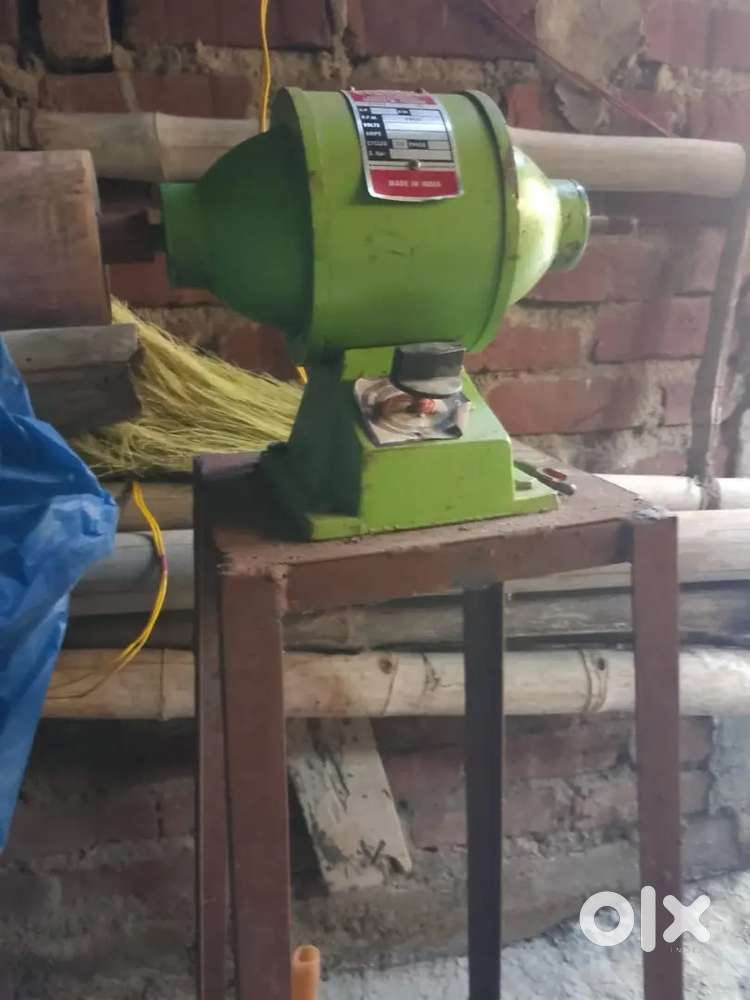 Chappal making machine
