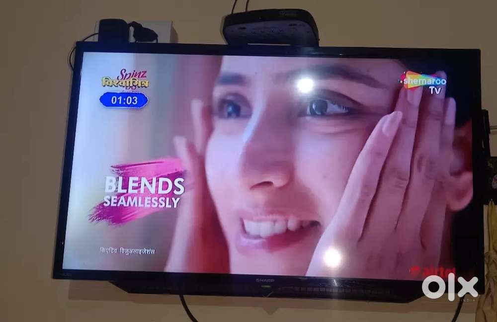 Sharp 32 hd  led tv