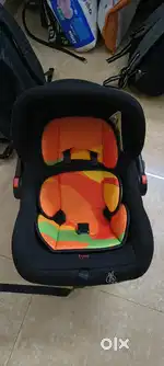 Baby car seat - brand new condition