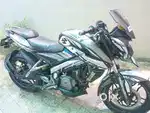 BAJAJ PULSAR NS200