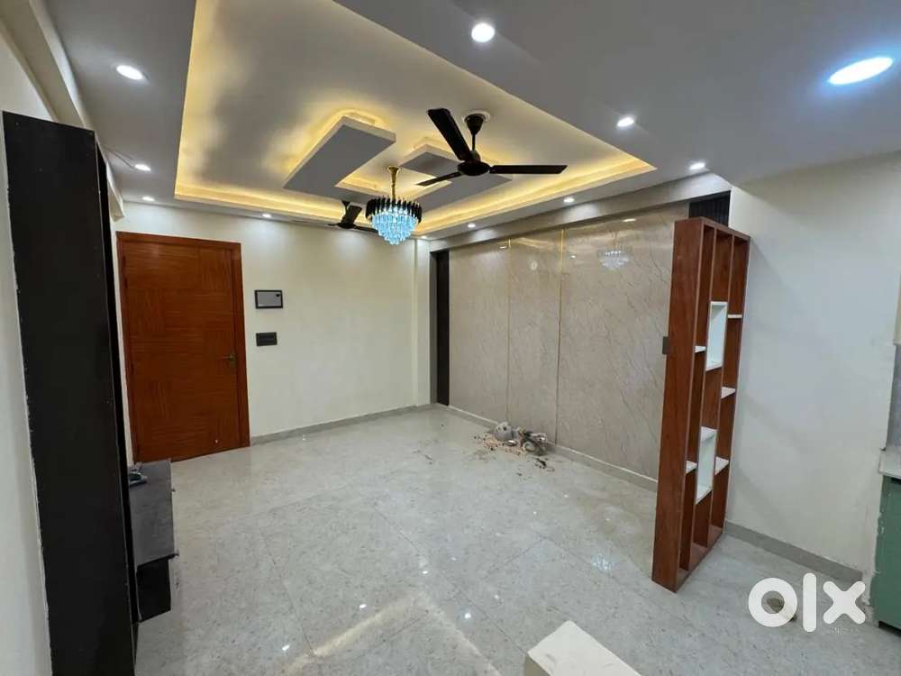 4 BHK super luxurious flat in noida sector 107