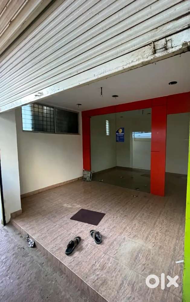 Underground commercial space for rent in LIC Colony, KK Nagar, Trichy.