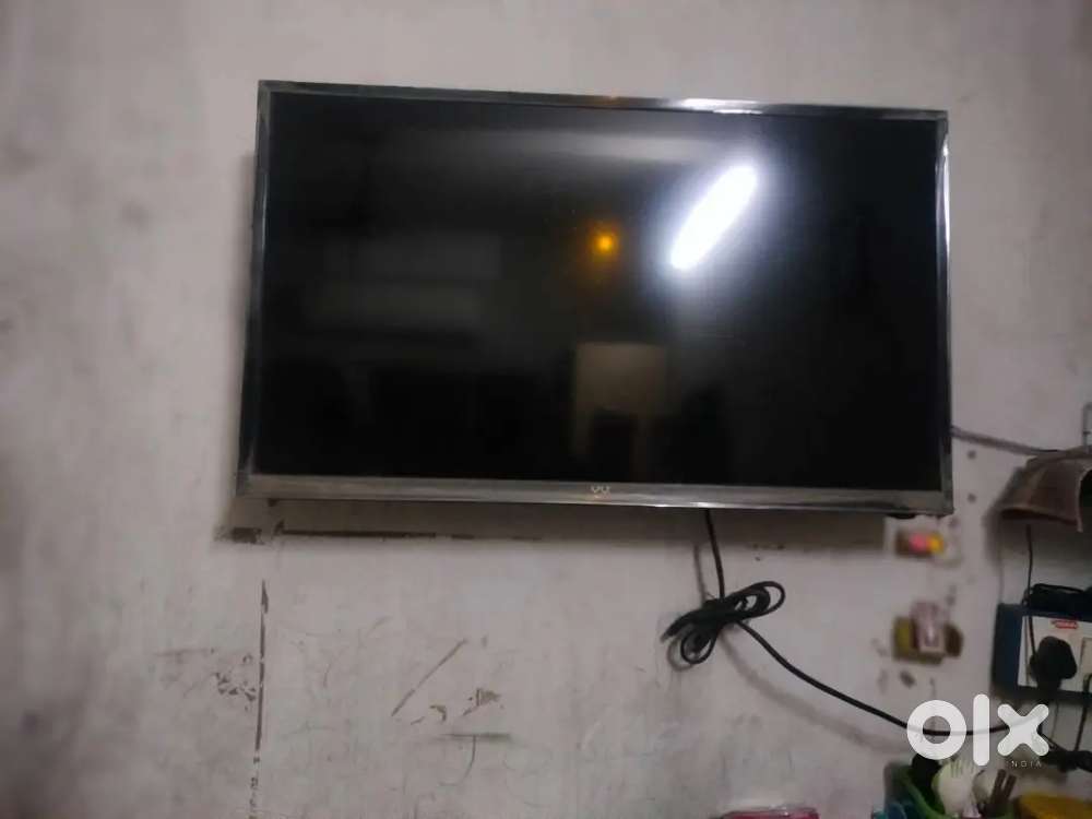 VU TV 32 INCH