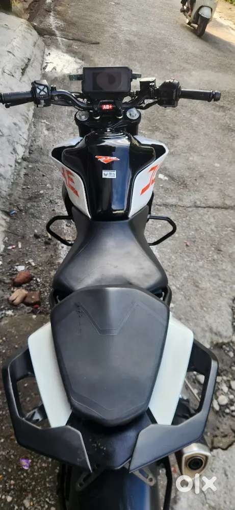 Good condition bike second owner bike