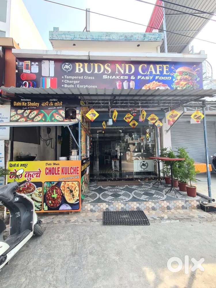 Need service staff for my cafe