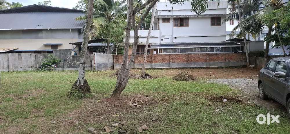 5 cent square plot near lulu mall, trivandrum