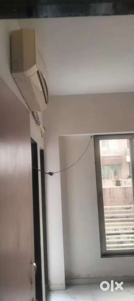 New flat for rent with ac and bed