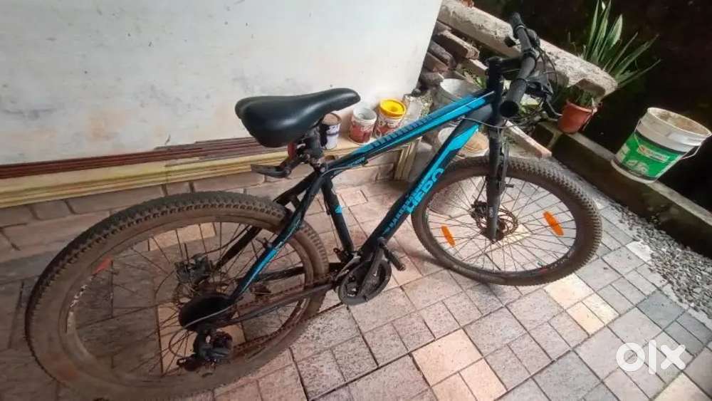 All are working disc brakes and gears are also working