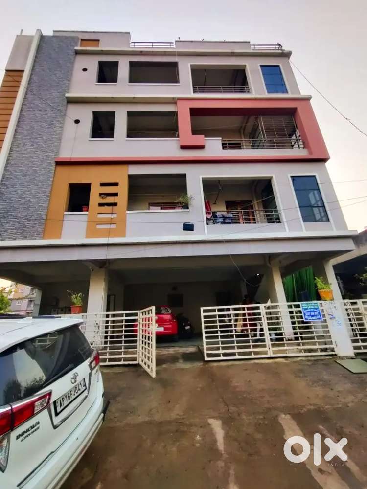 Single room pent house for rent with lift and bike Parking facility