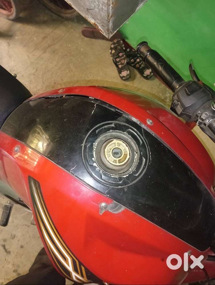 FZ 2014 model hai arjent selling gadi chalne me masta hai jo hai