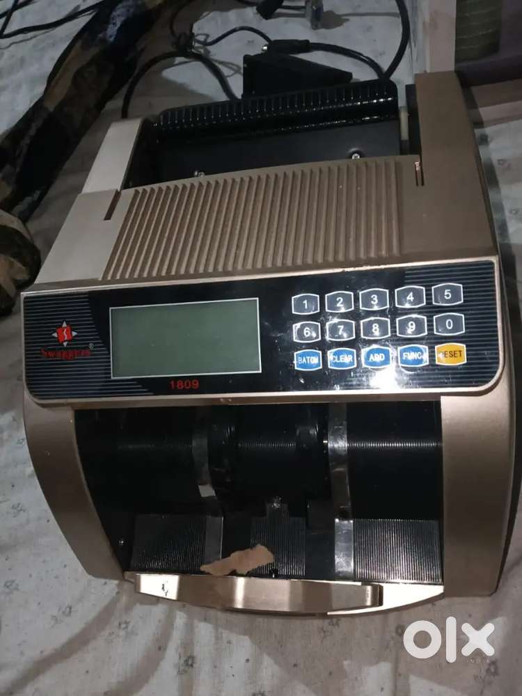 Cash counting machine