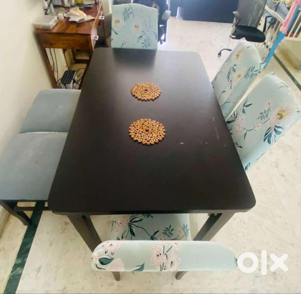 6 seater dining table