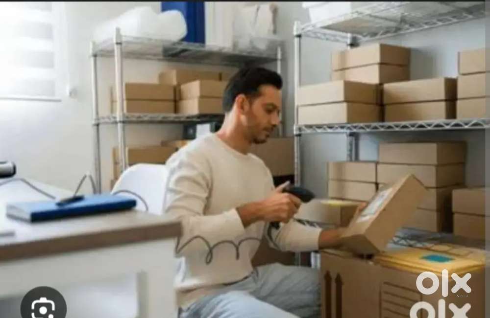 Shoes warehouse packing