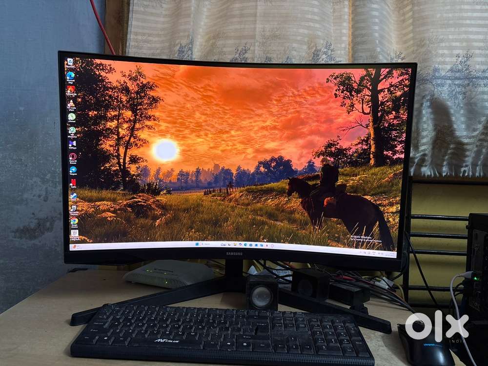 Samsung 165hz curved gaming monitor 1 year waranty