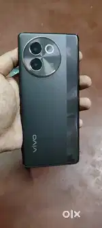 Vivo v30e, mint condition, original bill box, charger