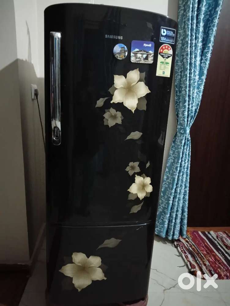Samsung Refrigerator available 230 liter