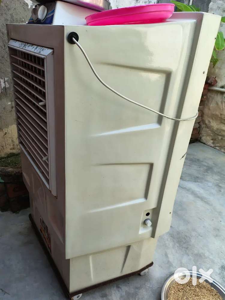 1 year old best condition only 5000 rs jab liya tha 13000 ka tha