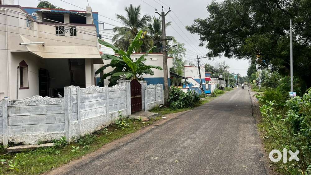 1722 Sqft Corner Plot on Main Road at Kuthanur