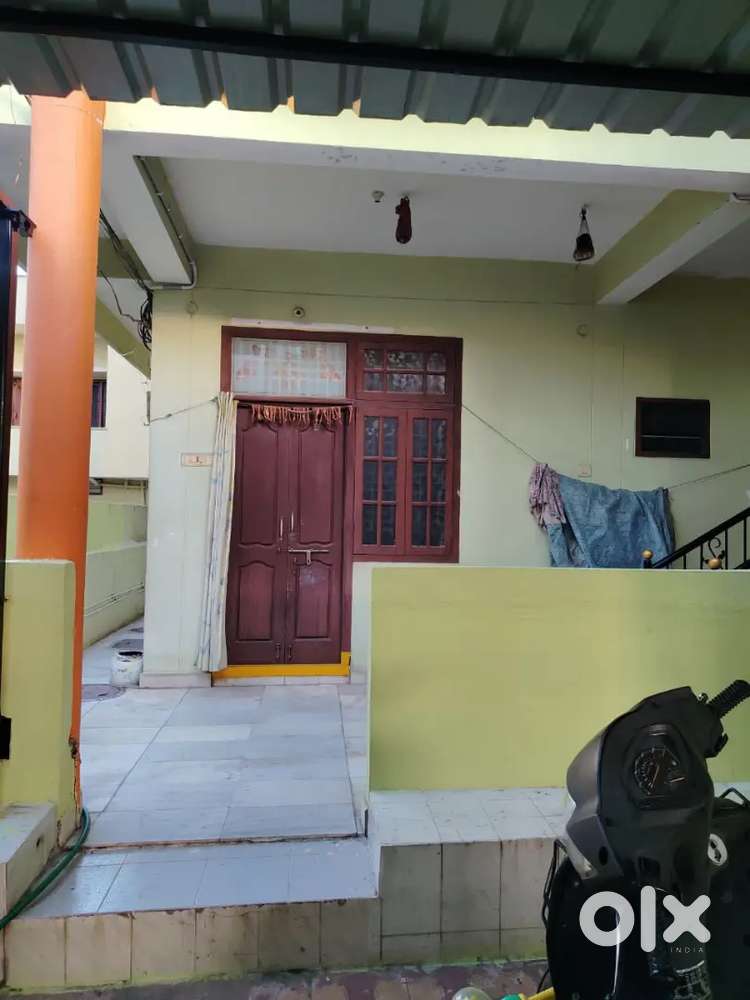 GROUND FLOOR FOR SALE(IN APARTMENT )