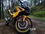 Rs 200 bs 3 good condition power full mechine