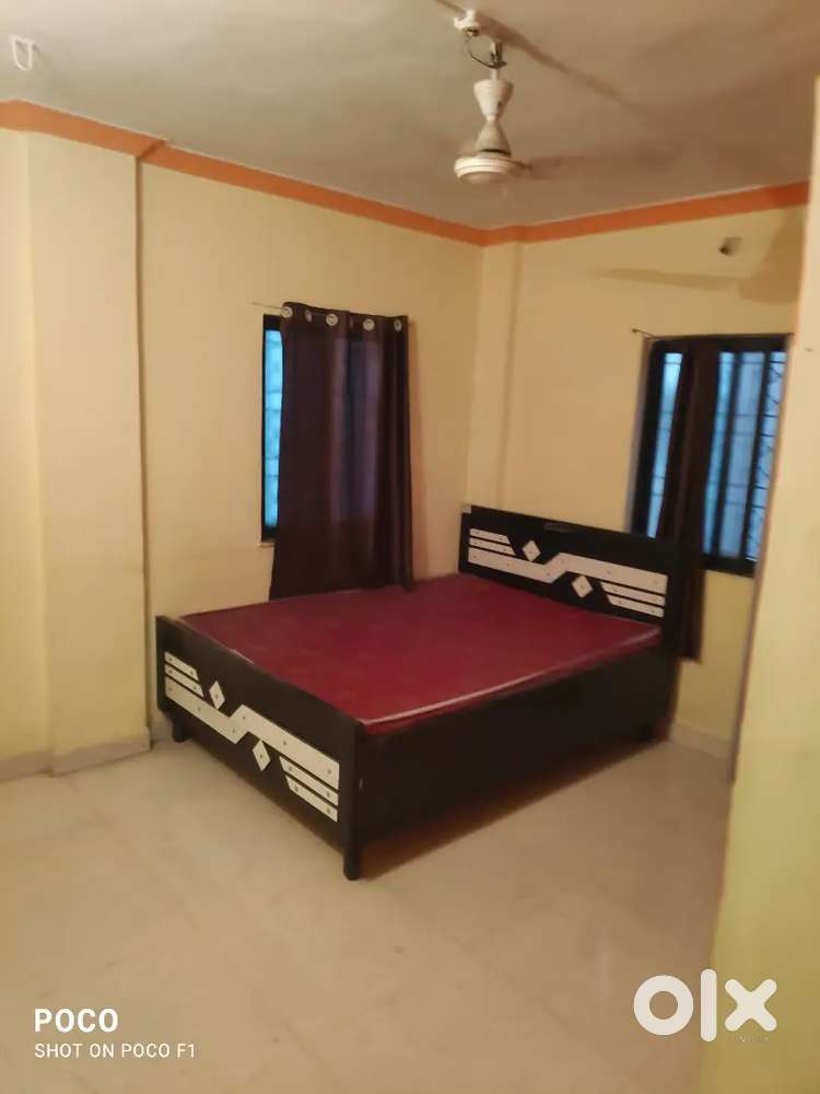 1 BHK for rent with balcony