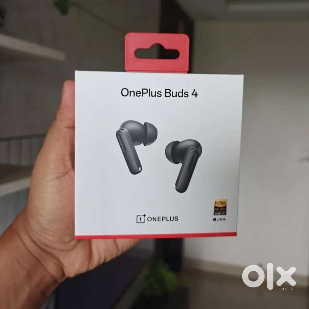 One Plus buds 4