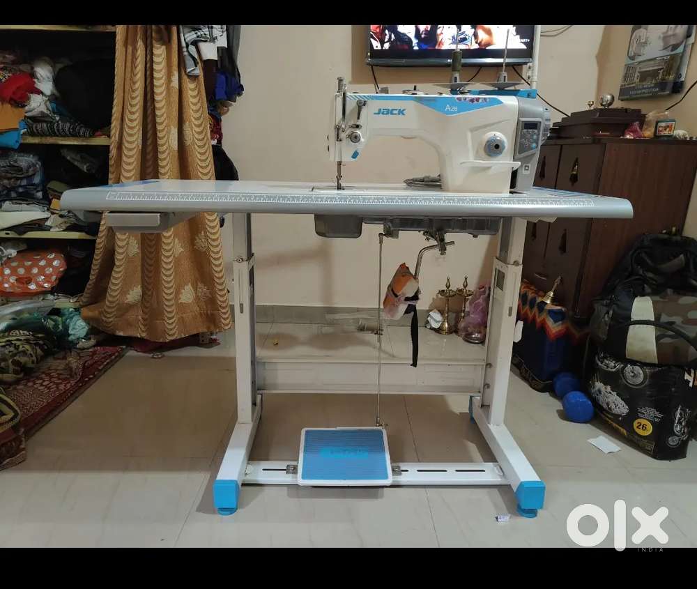 Industrial sewing machine