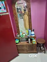 Dressin table