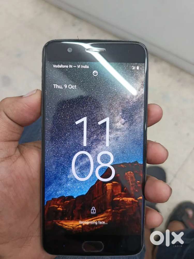 Selling my oneplus 5 phone- 4000