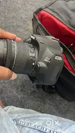 CANON EOS 200DII