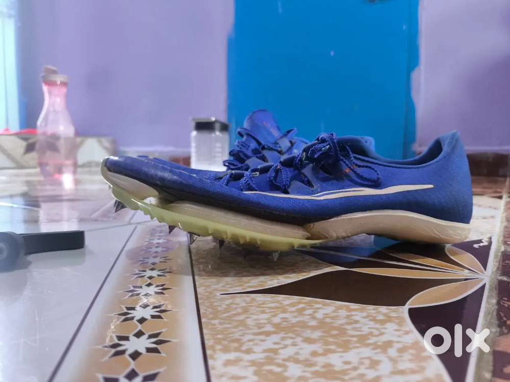 “Everyone Wants Speed… Only One Pair Left – Nike Air Zoom Spikes!”