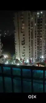 Sharing flat available(partnership me flat le sake)