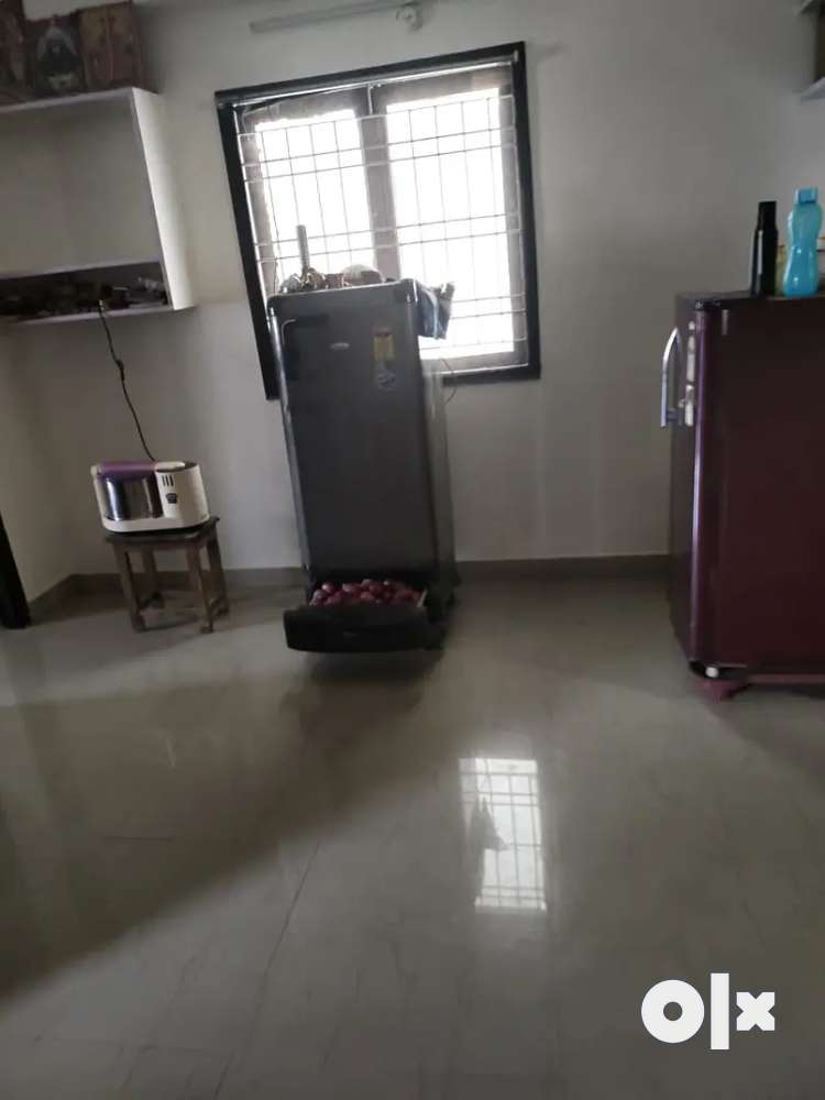well ventilated 2 bhk flat for rent in Guntupally