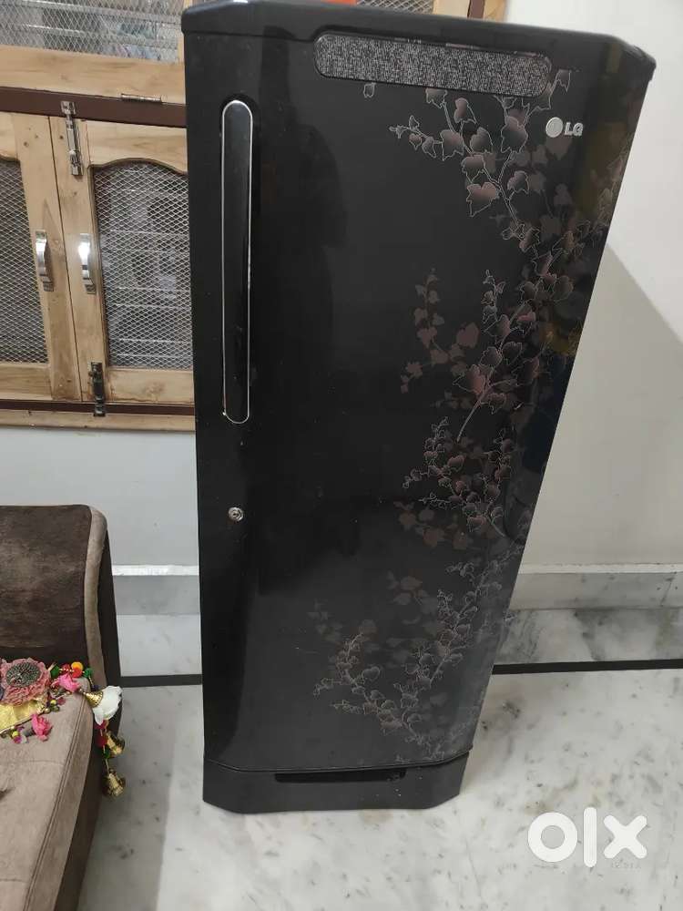 Lg fridge 235litre