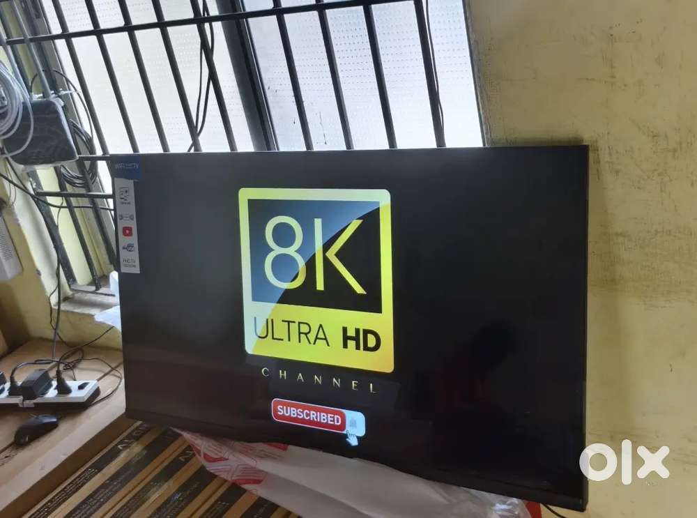40 inch sony smart Android frameless oled 4k 3yr display waranty 12500