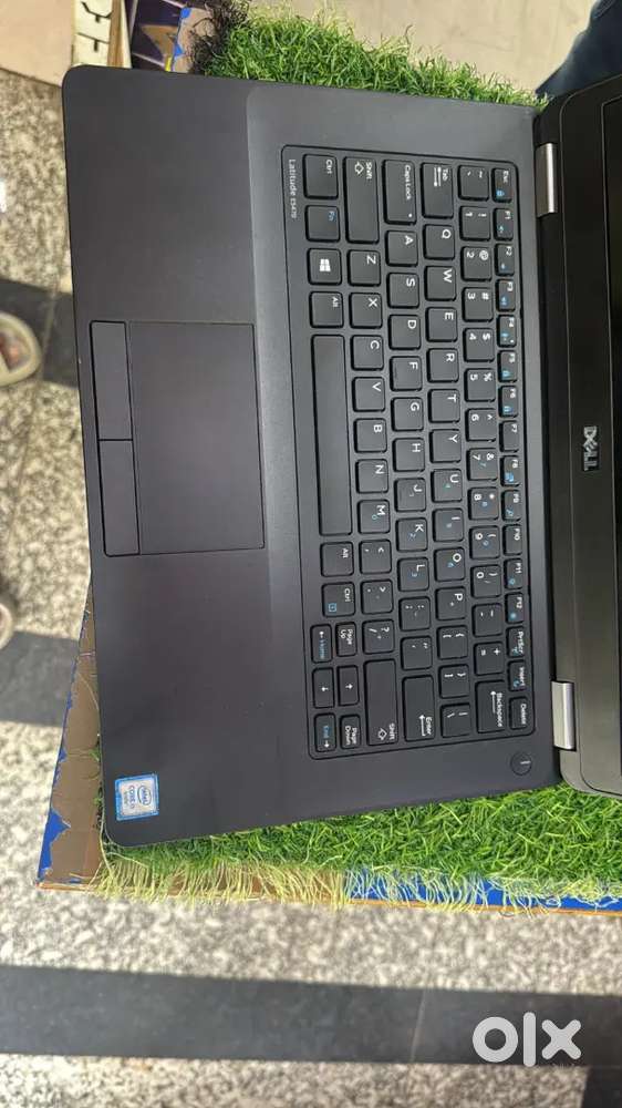 Dell 7480  8gb / 256gb /I5-7gen /new condition with warranty